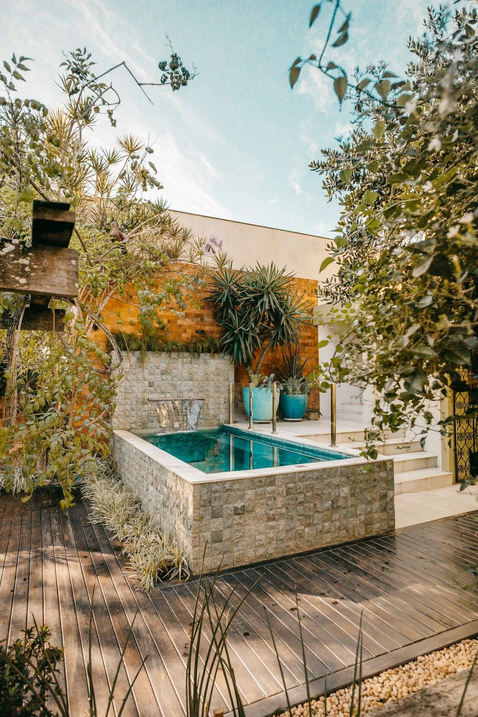 Nettoyage et entretien d'une piscine privée dans le Var